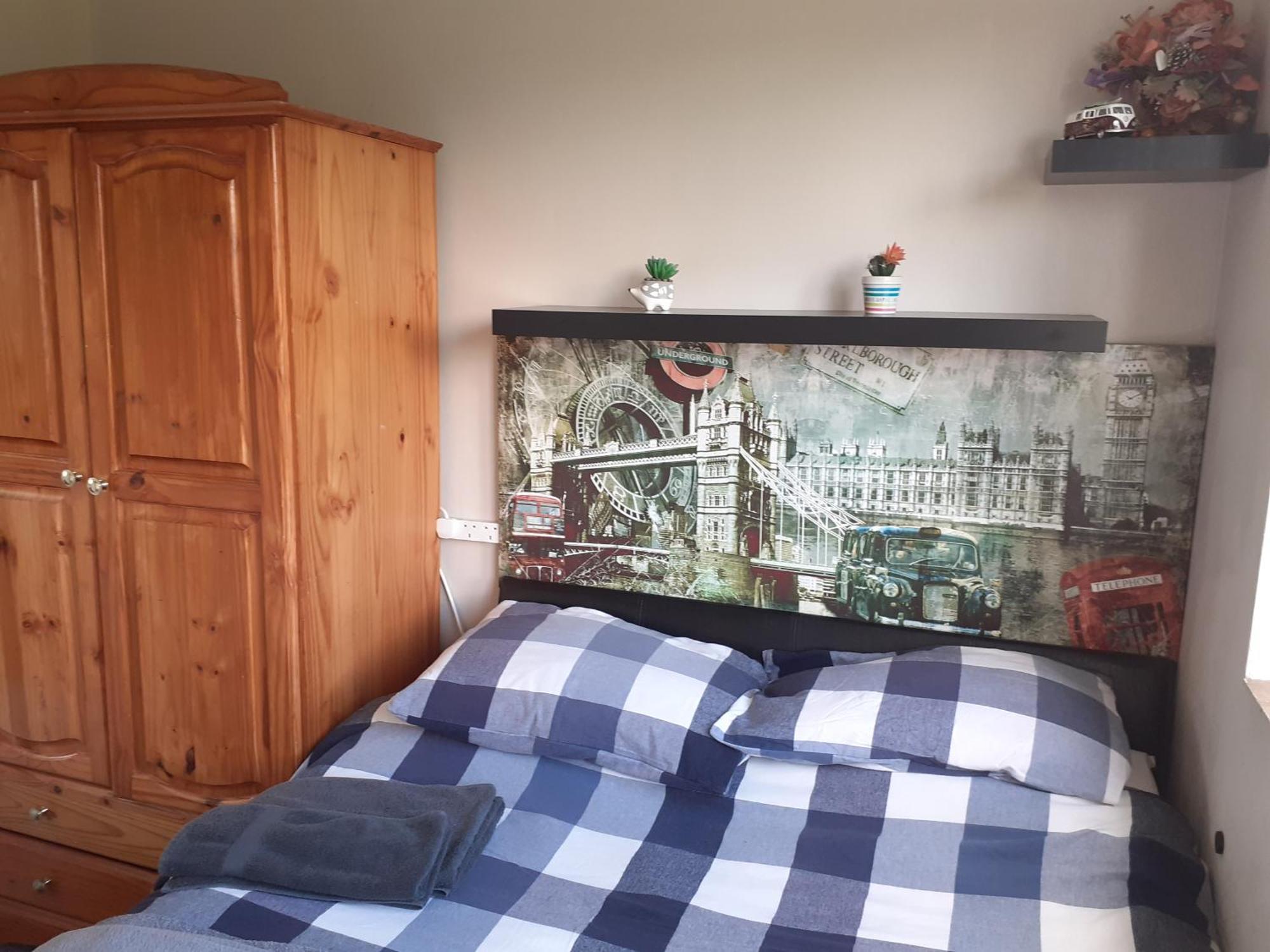 Home From Home Single Or Double Room Netflix Or Virgin Tv Wifi & Free Parking Poole Exterior foto