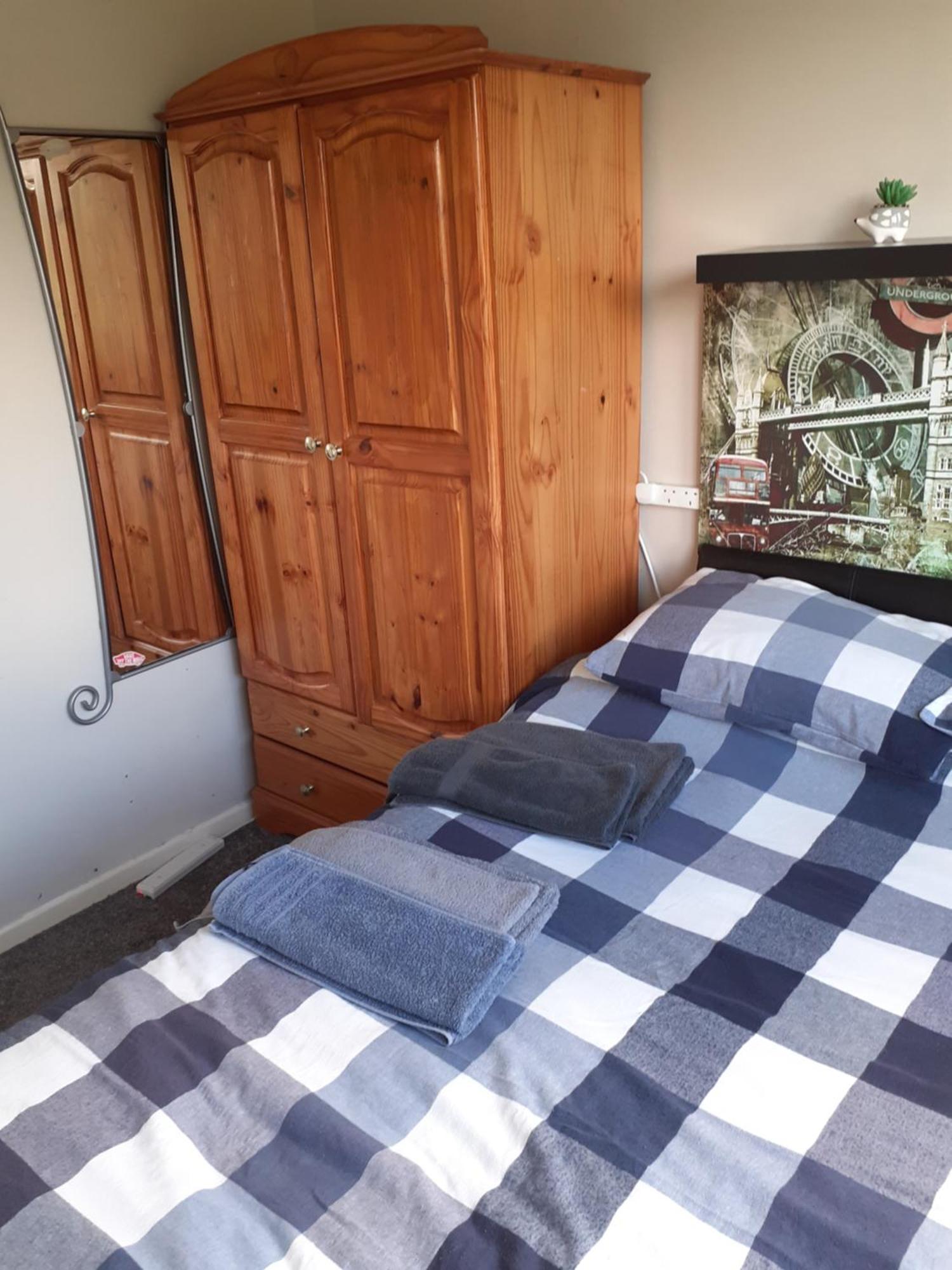 Home From Home Single Or Double Room Netflix Or Virgin Tv Wifi & Free Parking Poole Exterior foto